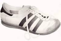 Freihandzeichnung eines nicht ganz archäologischen "Fundstückes" Freihandzeichnung eines Turnschuhs als nicht ganz archäologisches "Fundstück".