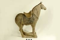 Seitenansicht des Tang-Pferdchens im Endzustand von der rechten Seite.